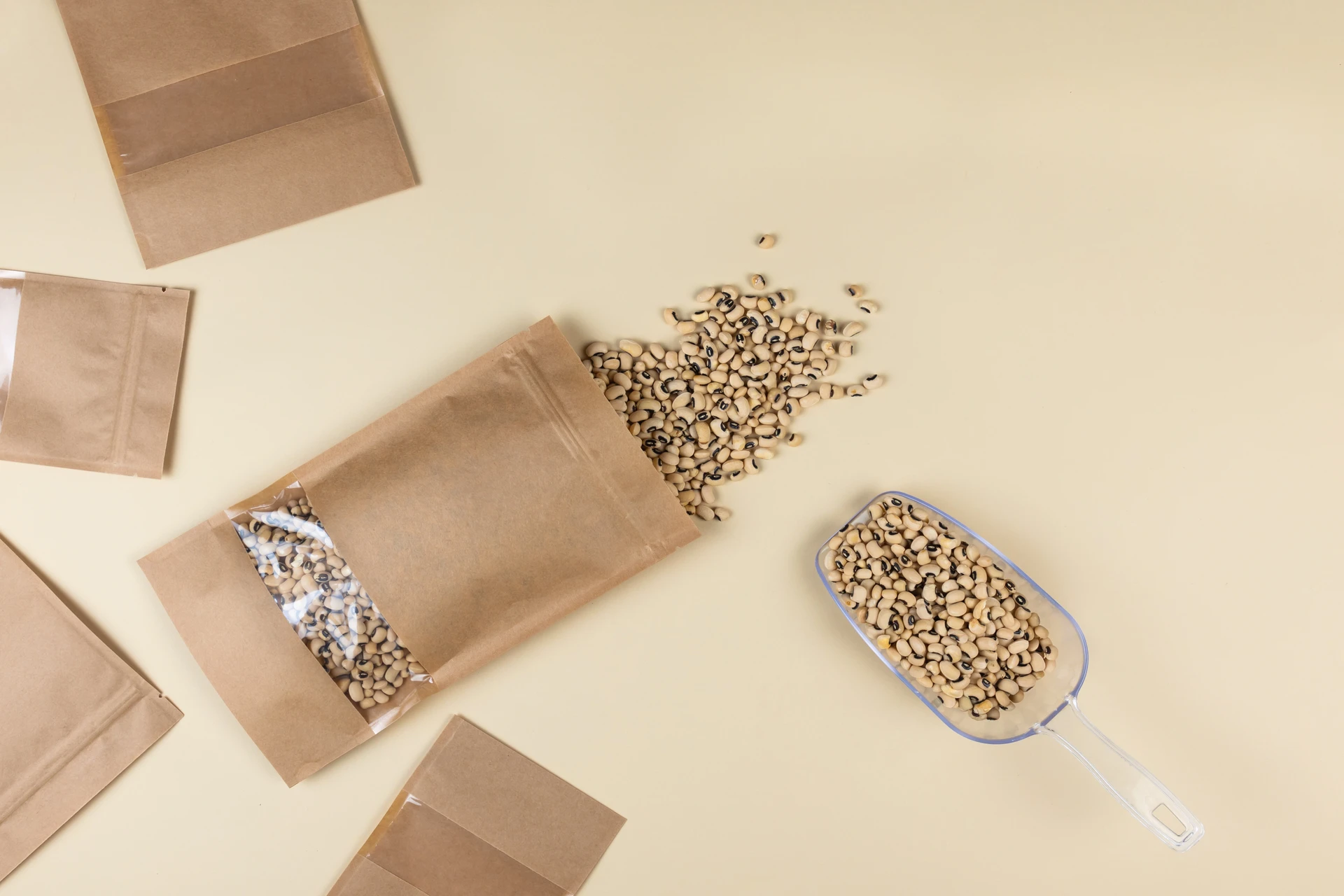 Zestaw różnych próbek opakowań